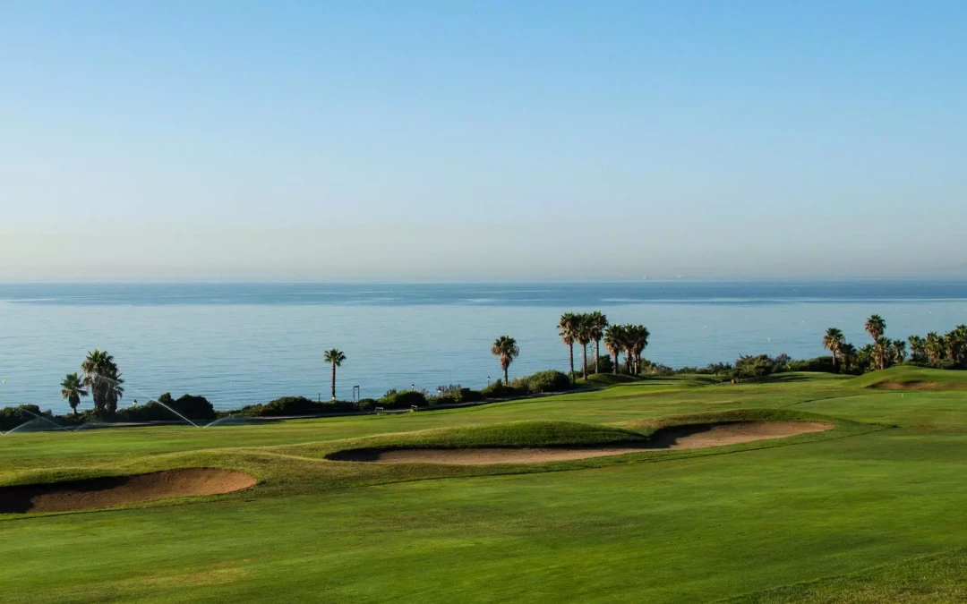 Golfs autour de Roquefort-les-Pins : les meilleurs parcours sur la Côte d’Azur