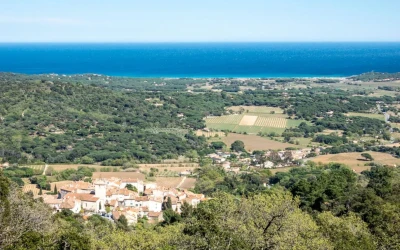 Ramatuelle : village perché entre Pampelonne et Saint-Tropez