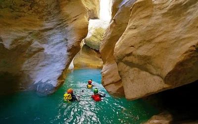 Canyoning, canoë et rivières autour de Roquefort-les-Pins