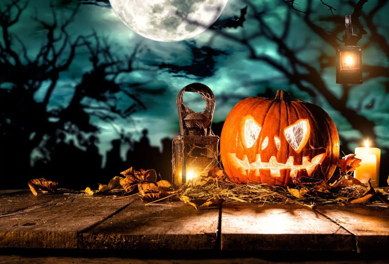 halloween-cote-azur-village-perche-nuit-eze halloween-cote-azur-village-perche-nuit-eze